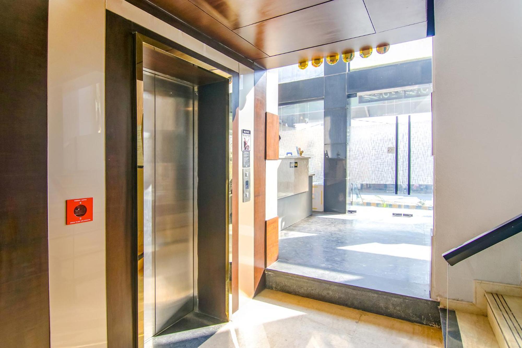Fabhotel Prime K9 Crown Лудхиана Экстерьер фото