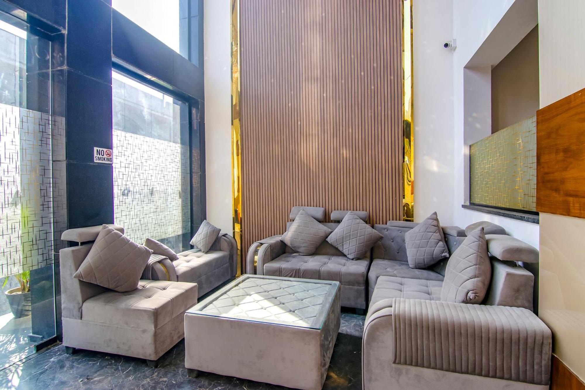 Fabhotel Prime K9 Crown Лудхиана Экстерьер фото