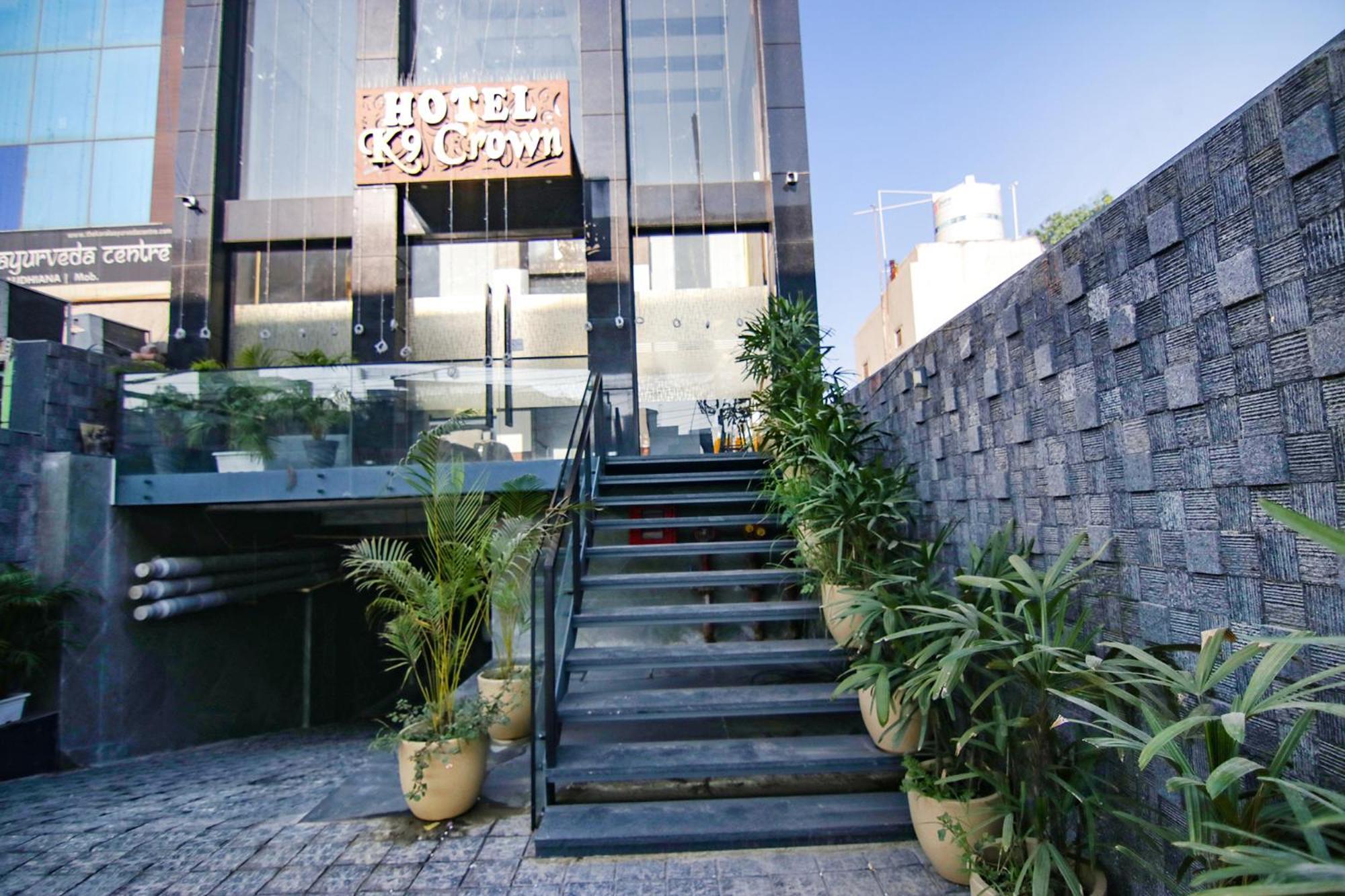 Fabhotel Prime K9 Crown Лудхиана Экстерьер фото