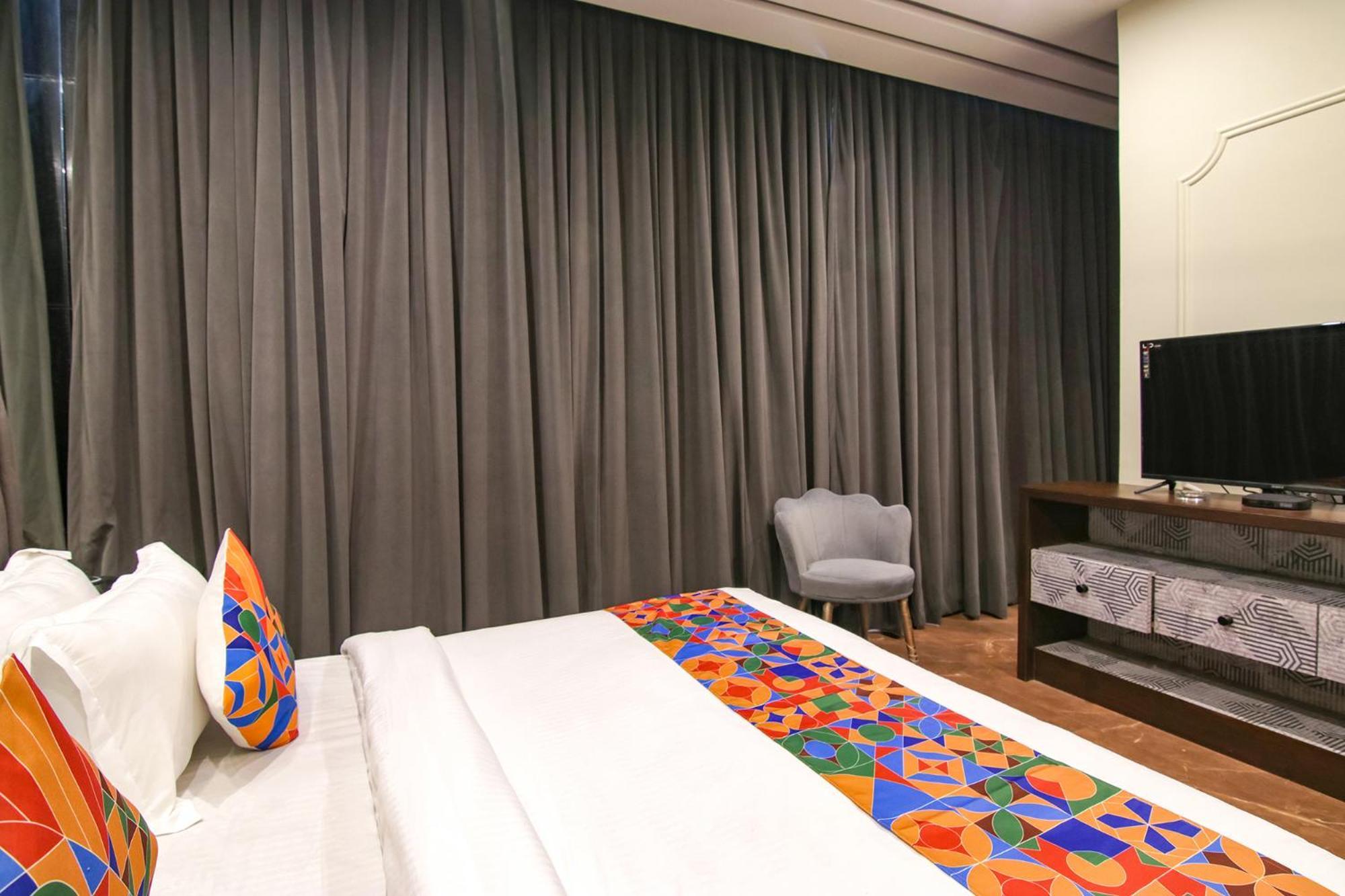 Fabhotel Prime K9 Crown Лудхиана Экстерьер фото