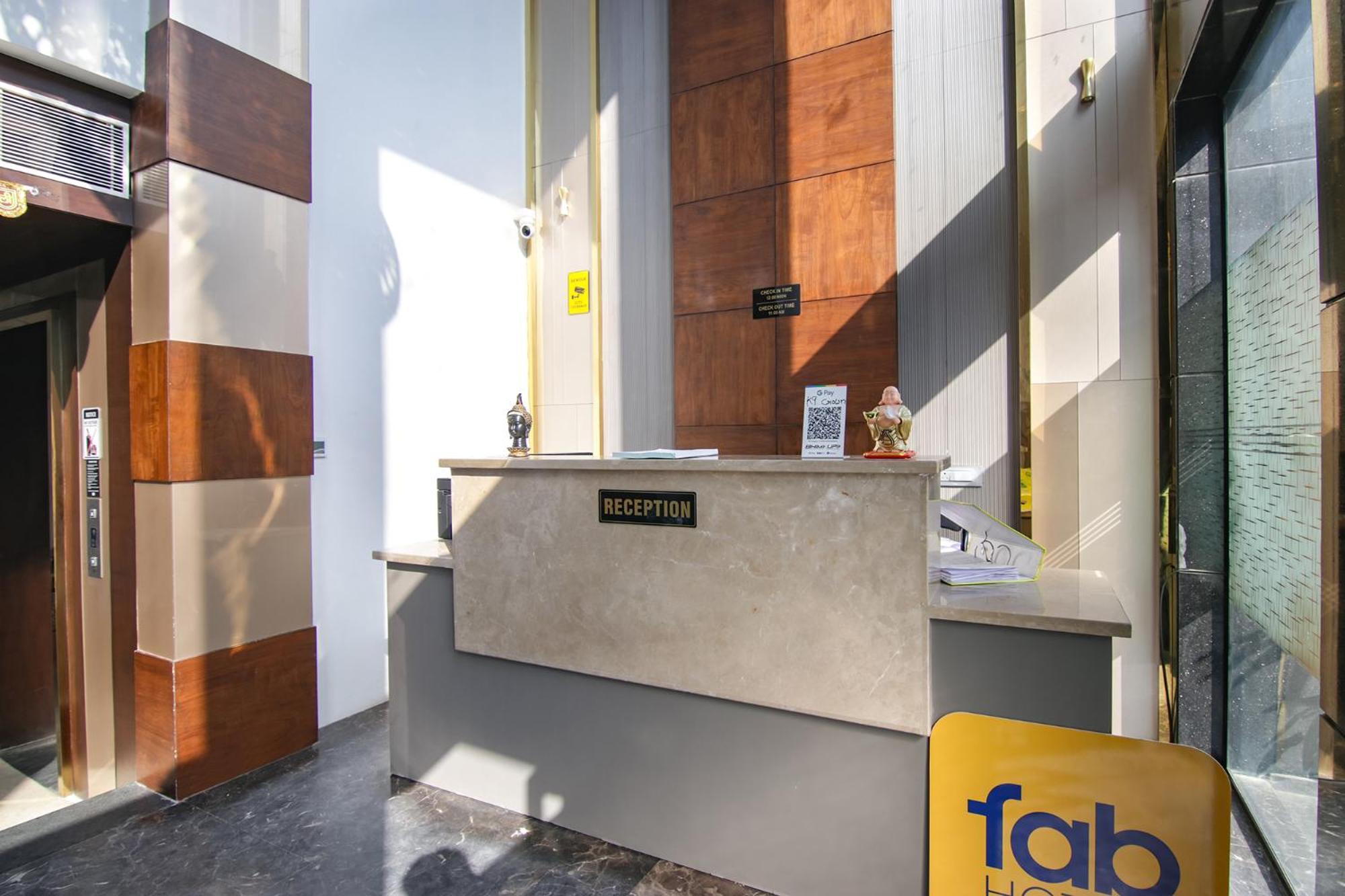 Fabhotel Prime K9 Crown Лудхиана Экстерьер фото