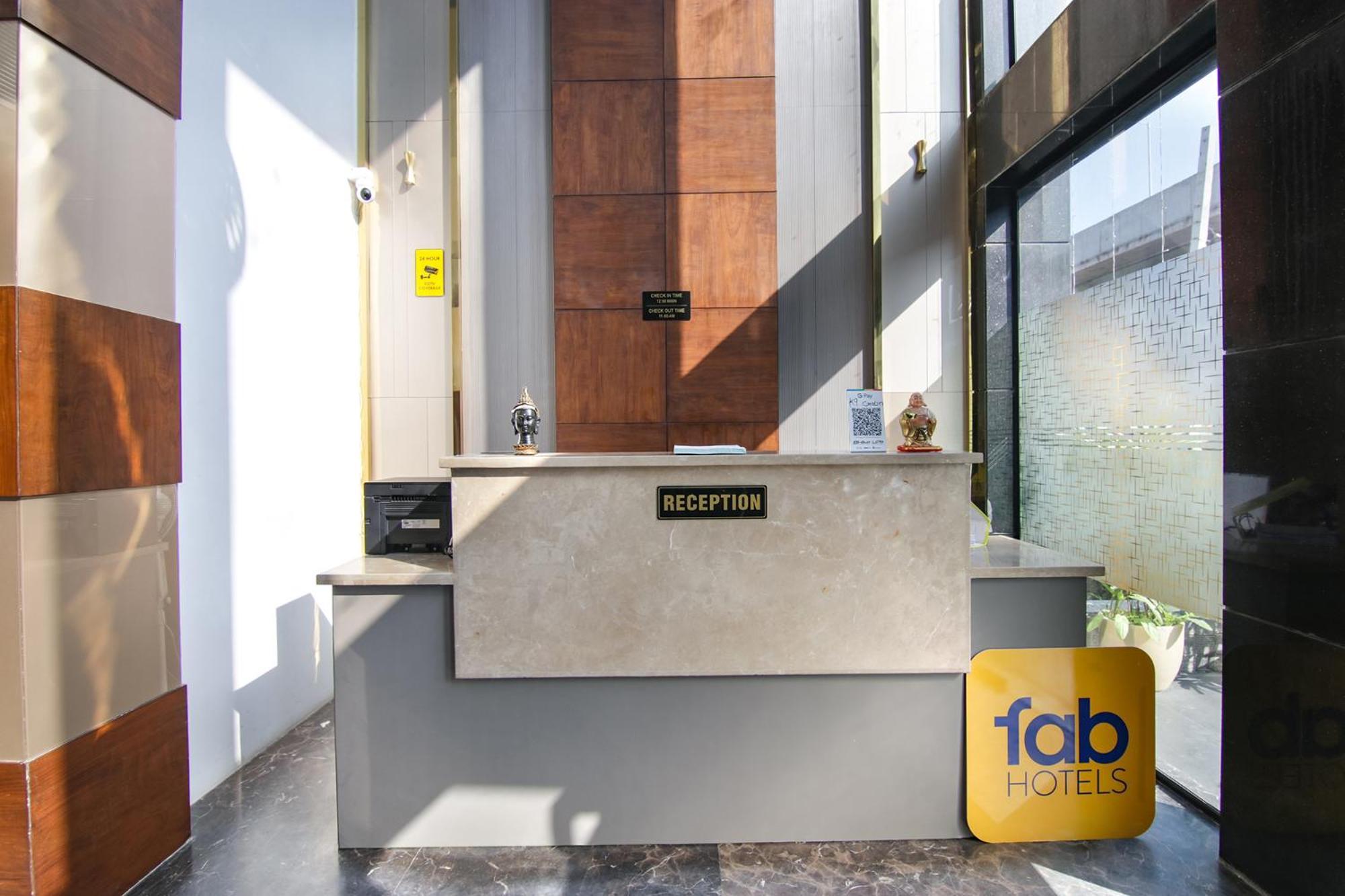 Fabhotel Prime K9 Crown Лудхиана Экстерьер фото